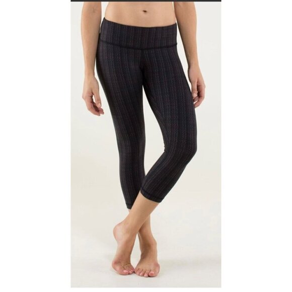 Women's Lululemon Wunder Under Ziggy Wee September Black / Gray Crop Leggings - Picture 9 of 11